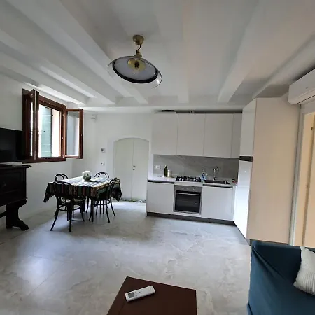 Apartment Quiet & Renovated In Dorsoduro - Garden View